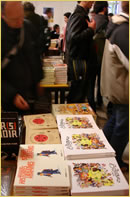 i cataloghi della mostra di Luciano Bottaro in vendita ad Angoulême - © Annabella Bottaro & Francesco Buzio - clicca sull'immagine per ingrandirla i cataloghi della mostra di Luciano Bottaro in vendita ad Angoulême